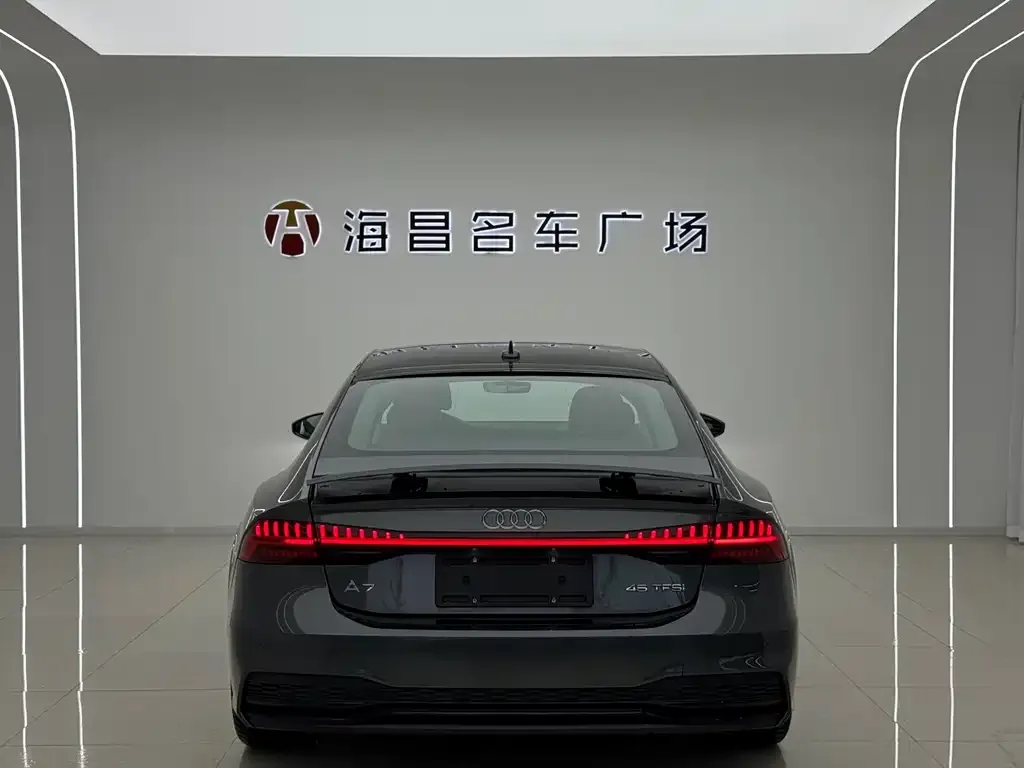 Audi A7 — фото 8
