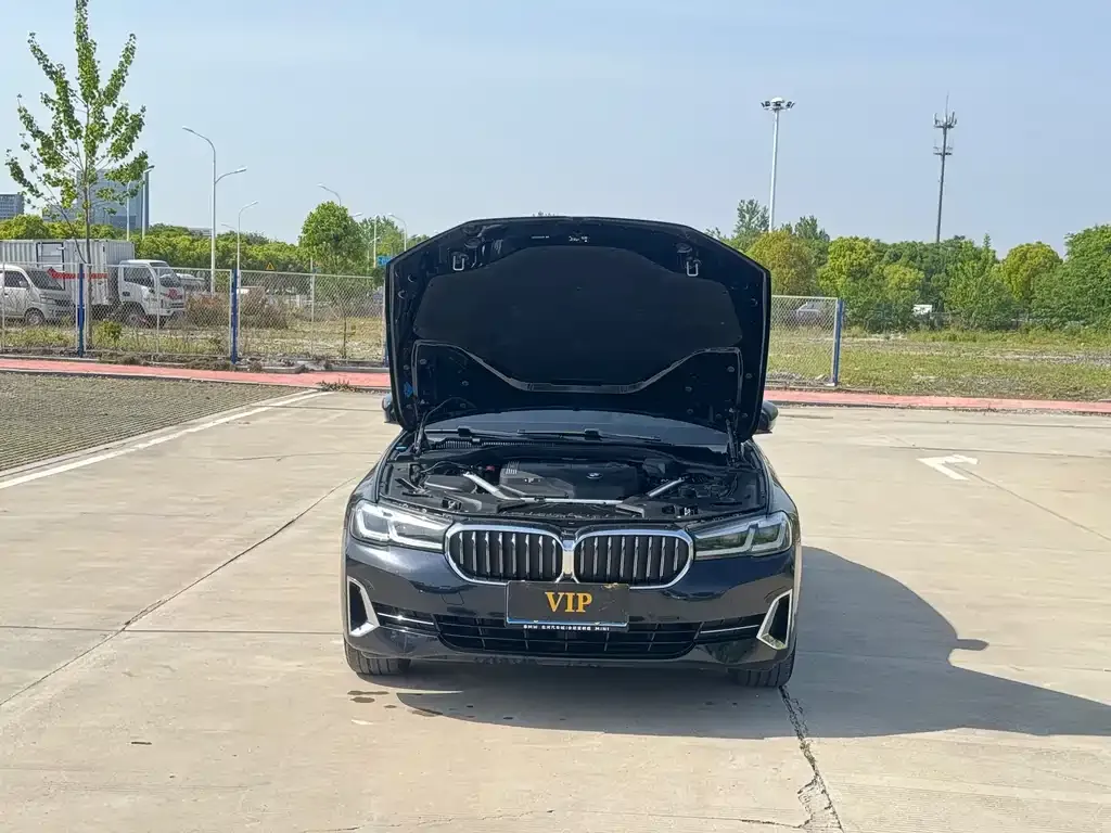 BMW 5 Series — фото 2