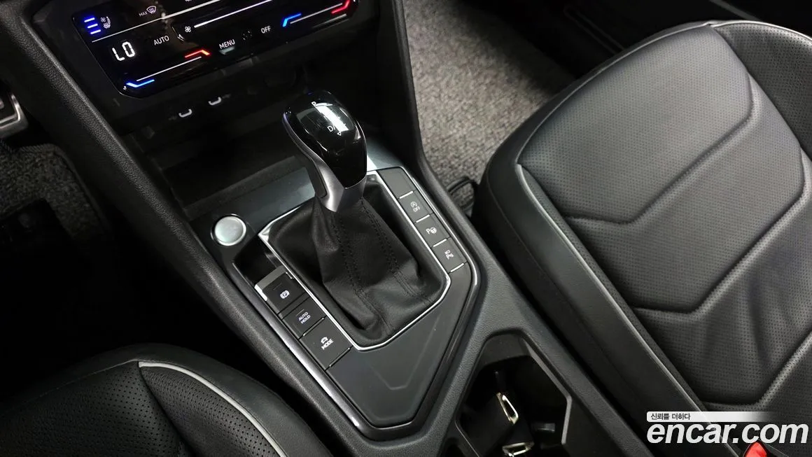 Volkswagen Tiguan — фото 9