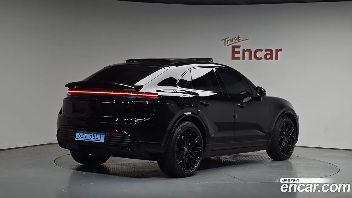 Porsche Macan 2025 из KR, фото 5