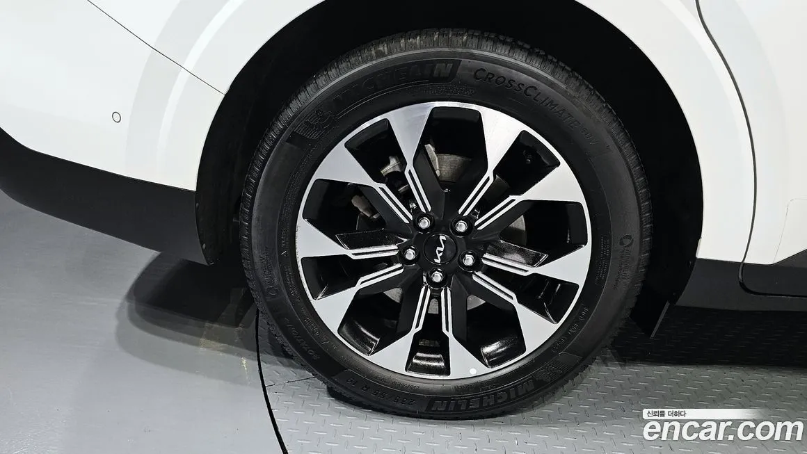 Kia Carnival 2023 из KR, фото 5