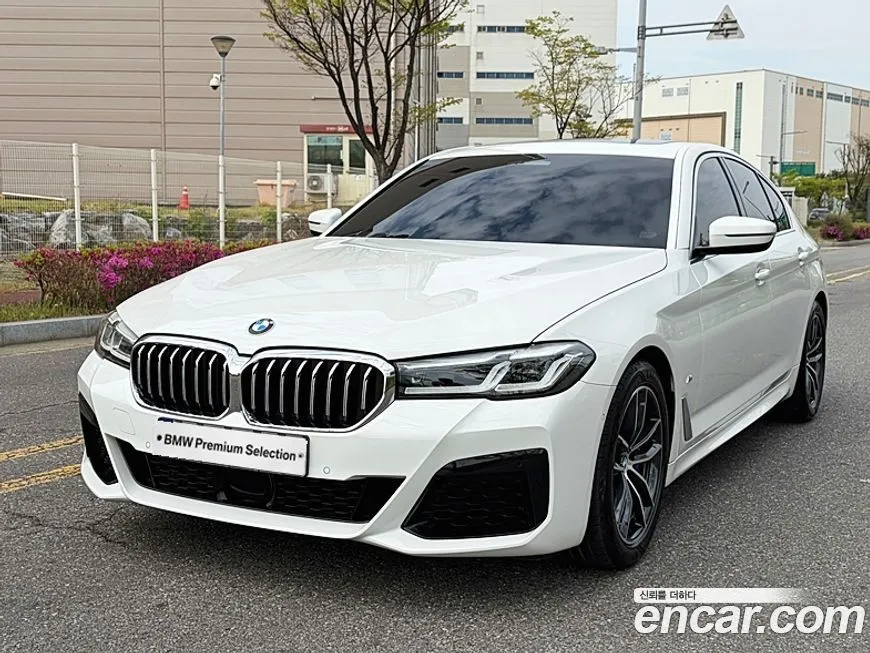 BMW 5-Series — фото 1