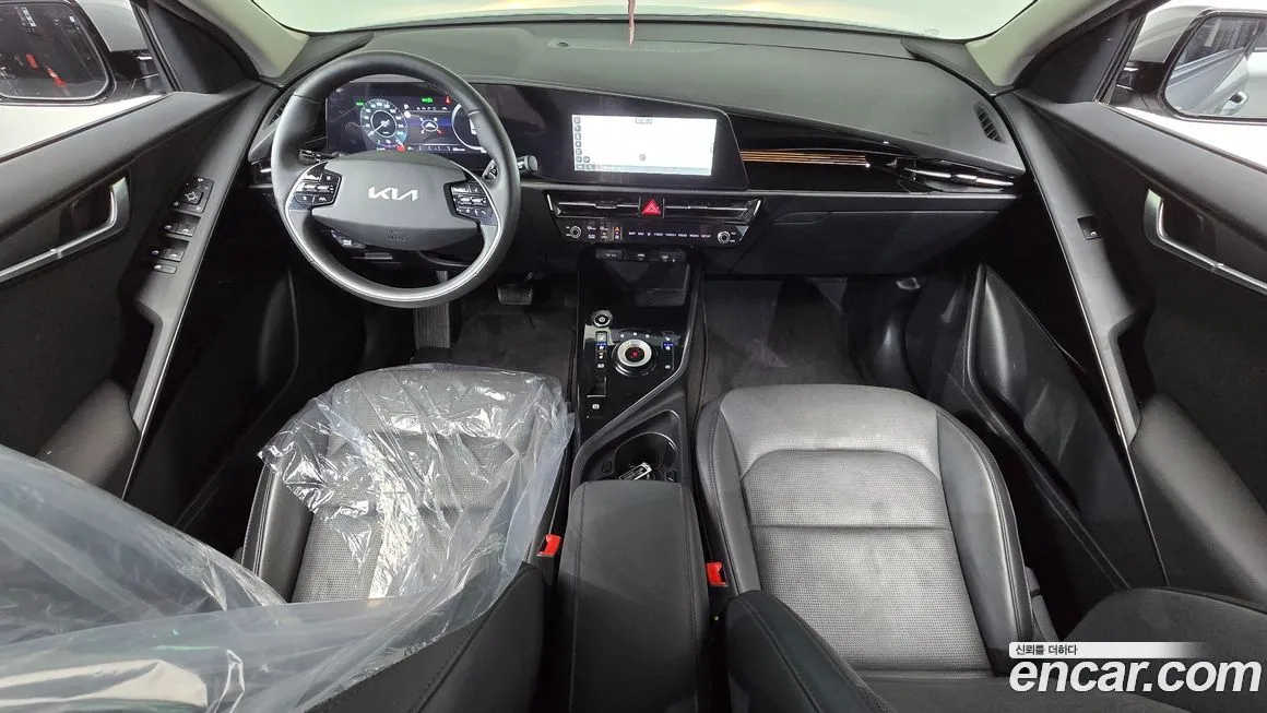 Kia Niro — фото 10