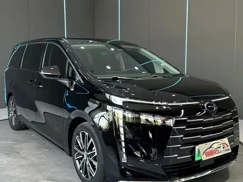 GAC Motor E8 Hybrid — фото 4