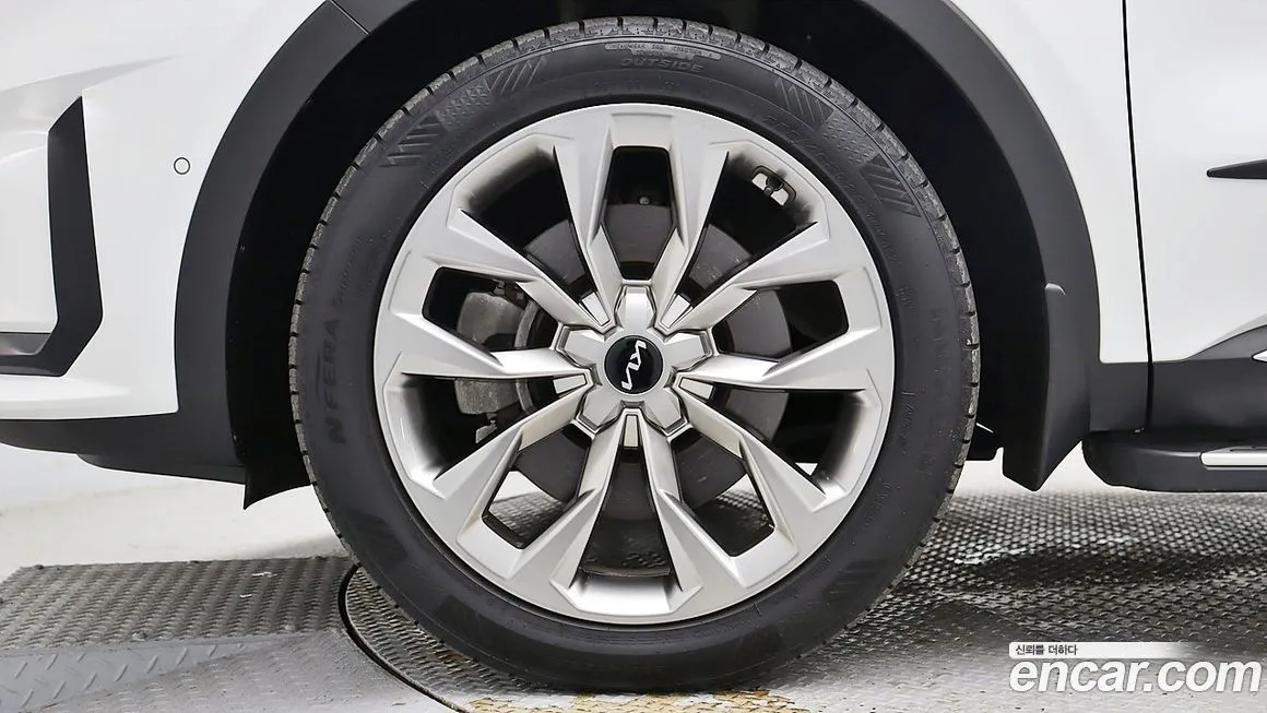 Kia Sorento — фото 3