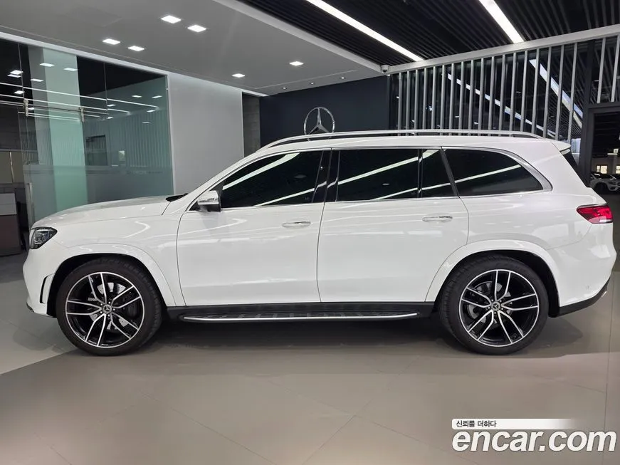 Mercedes-Benz GLS-Class — фото 6