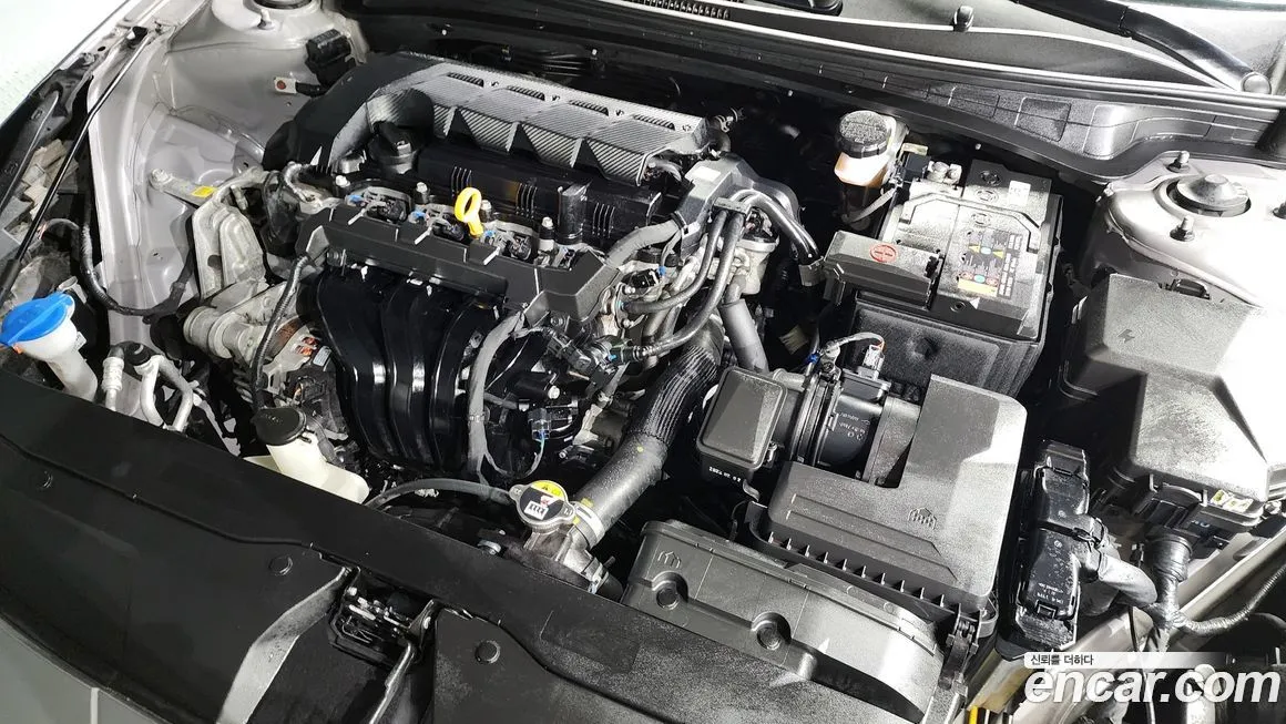 Hyundai AVANTE 2023 из KR, фото 9