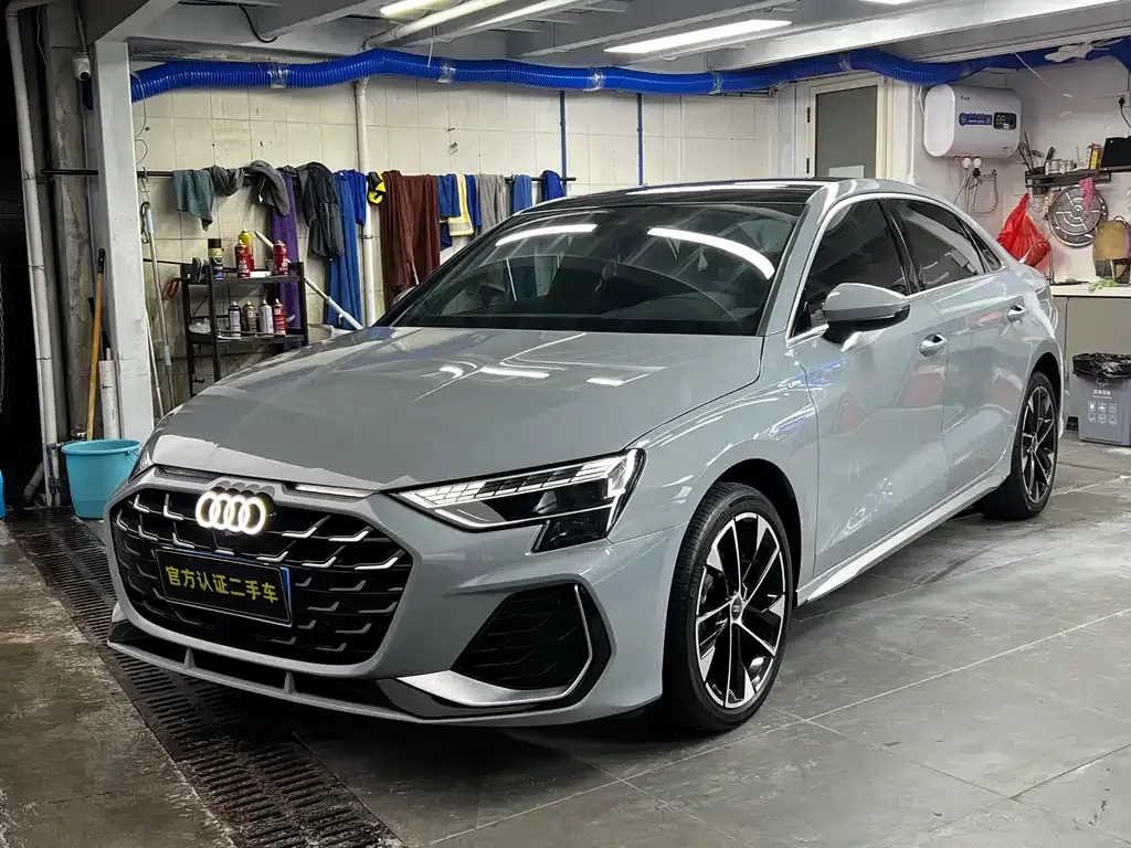 Audi A3 — фото 1
