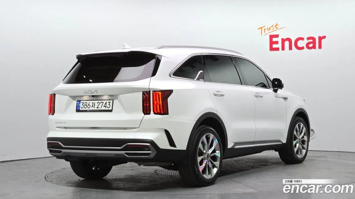 Kia Sorento — фото 6