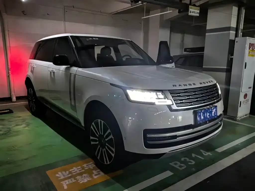 Land Rover Range Rover — фото 1