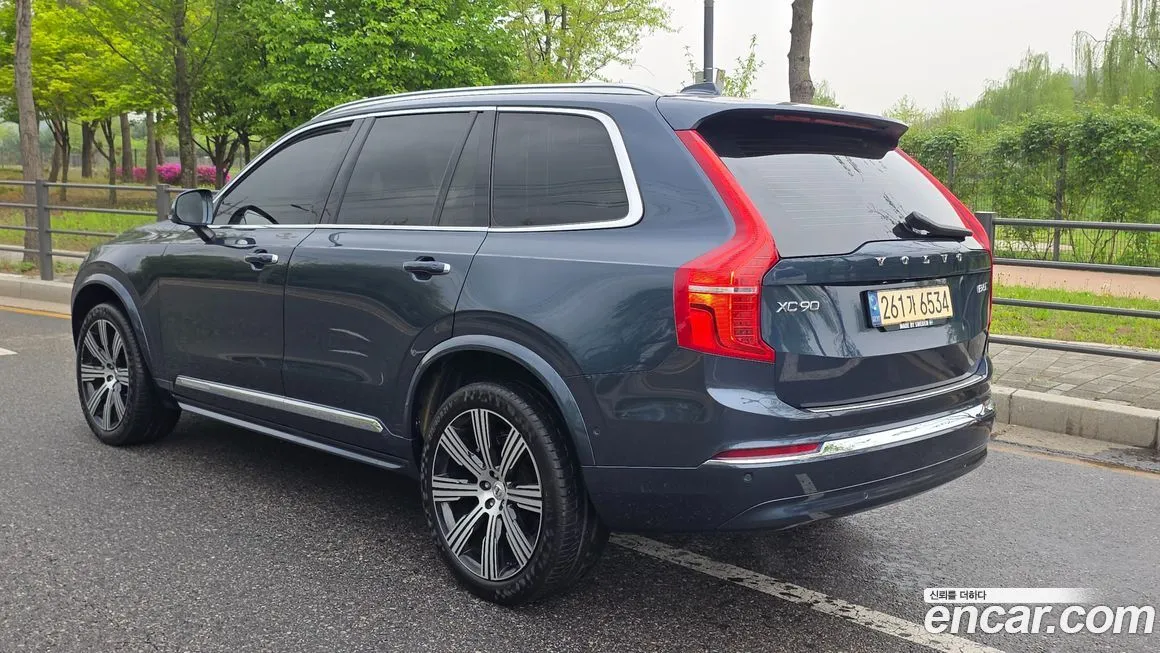 Volvo XC90 2023 из KR, фото 10