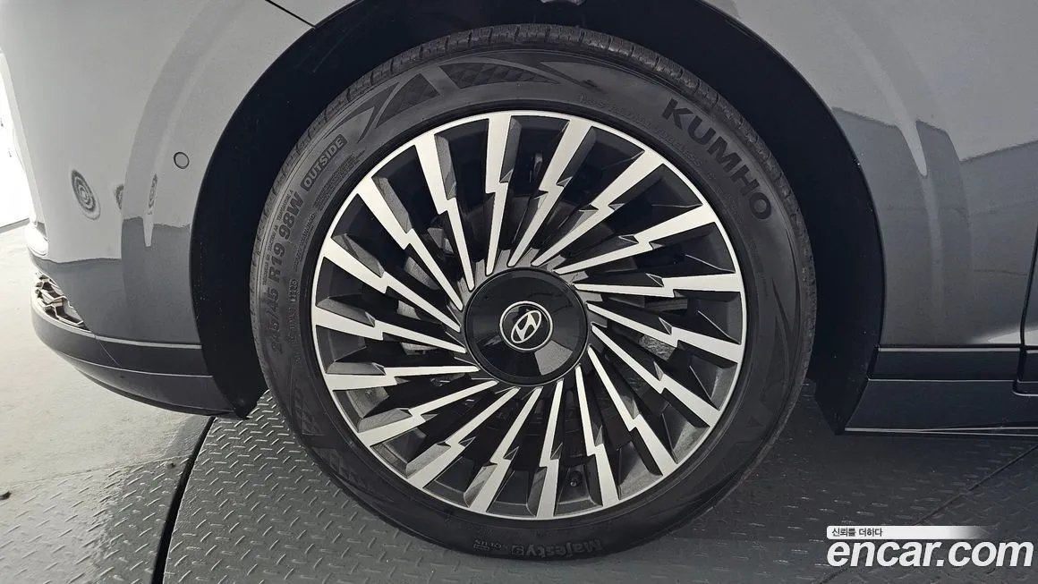 Hyundai Grandeur 2023 из KR, фото 8