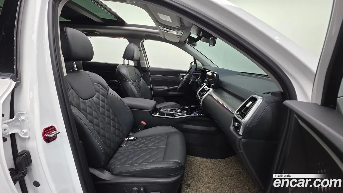 Kia Sorento — фото 8