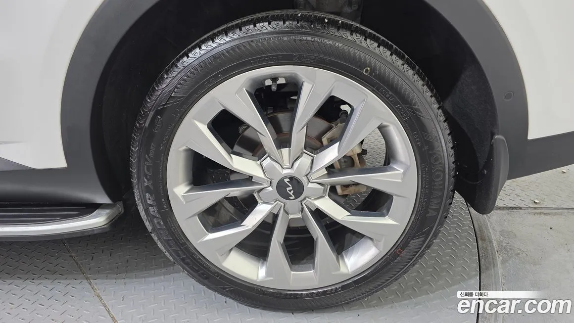 Kia Sorento — фото 6
