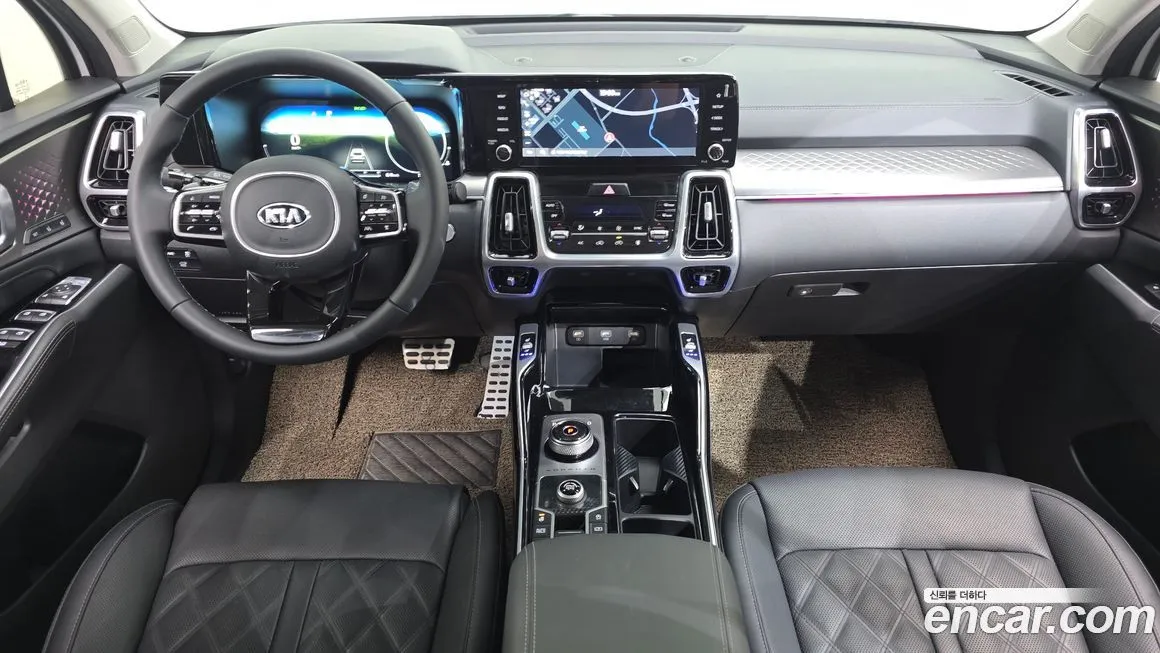 Kia Sorento — фото 10
