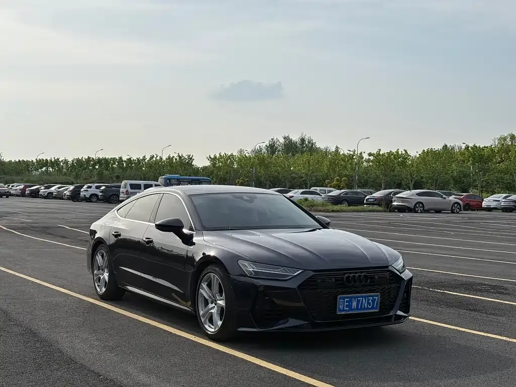 Audi A7 — фото 7