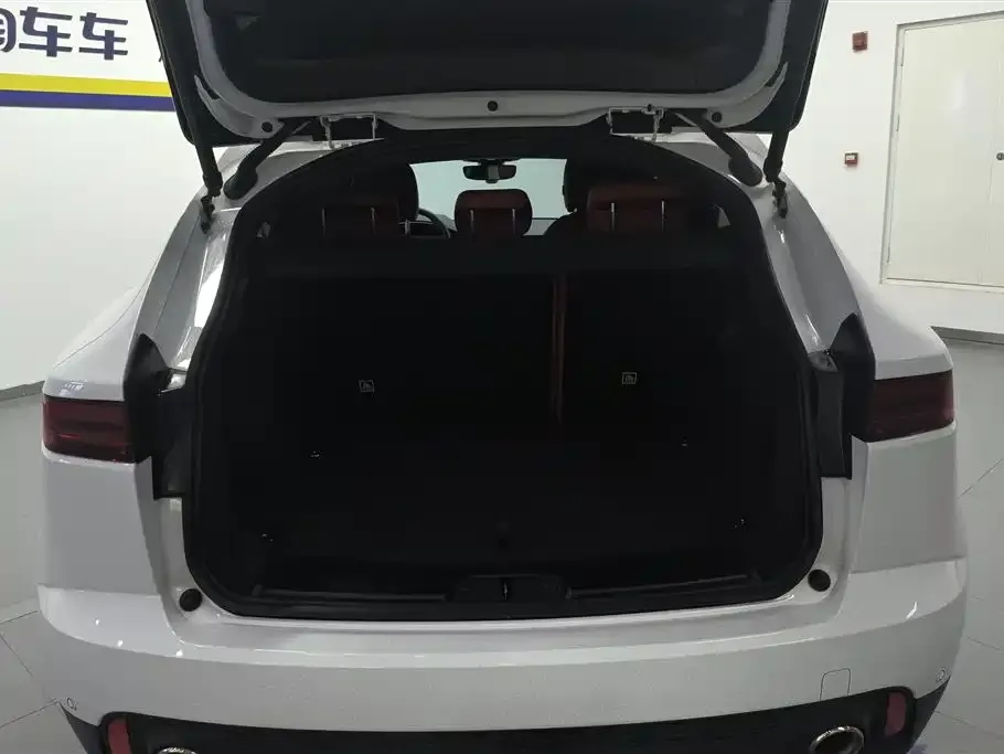 Jaguar E-PACE 2024 из CN, фото 8