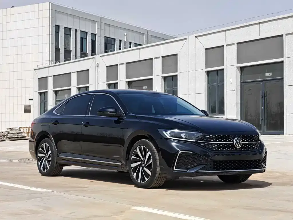Volkswagen Passat — фото 7