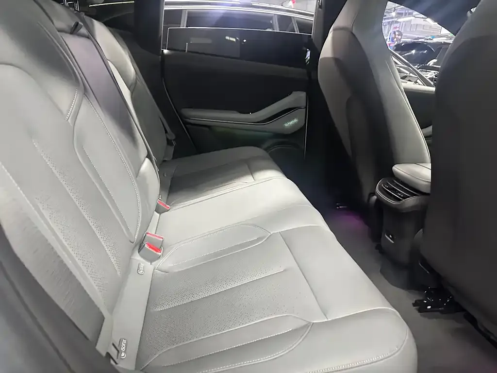 NIO ET5 — фото 2