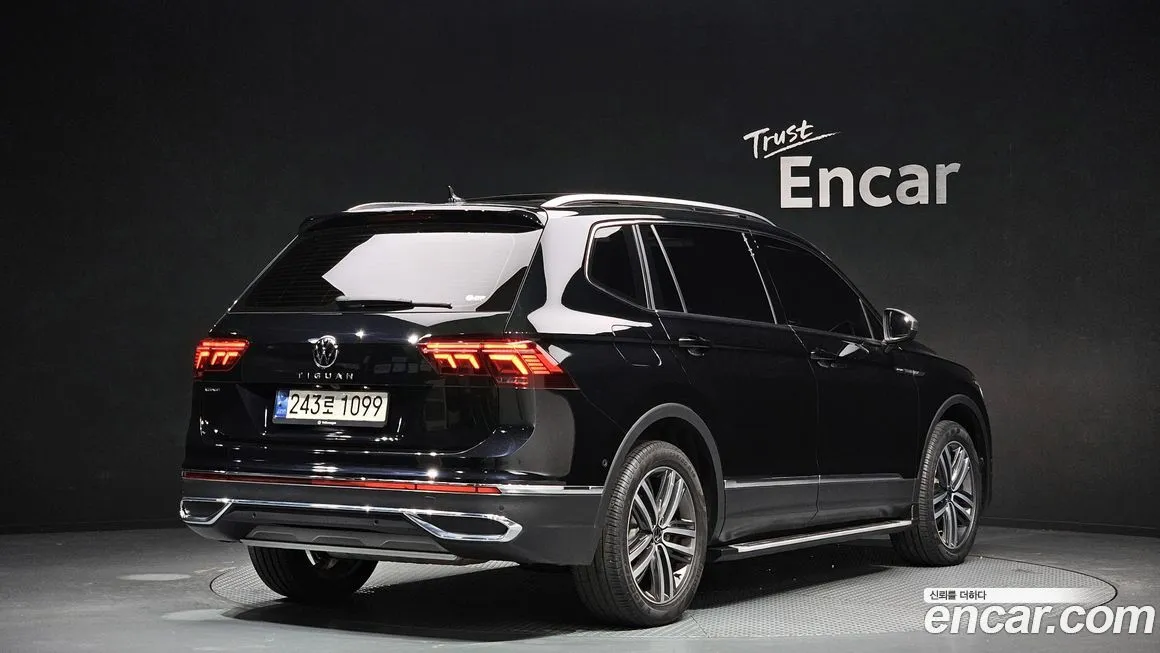 Volkswagen Tiguan — фото 2