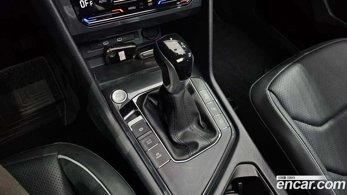 Volkswagen Tiguan — фото 8