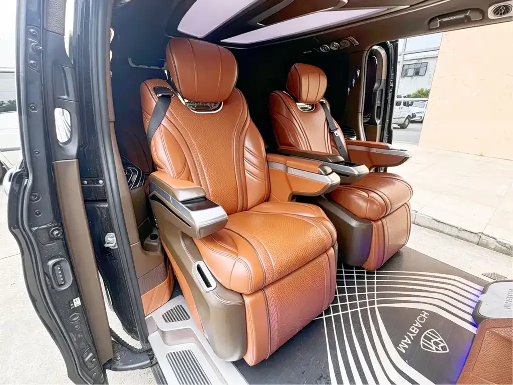 Mercedes-Benz Vito 2023 из CN, фото 4