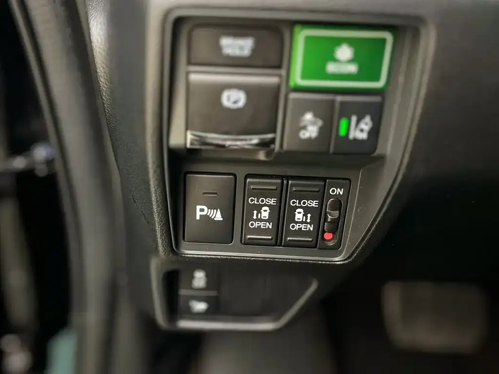 Honda Elysion 2021 из CN, фото 2