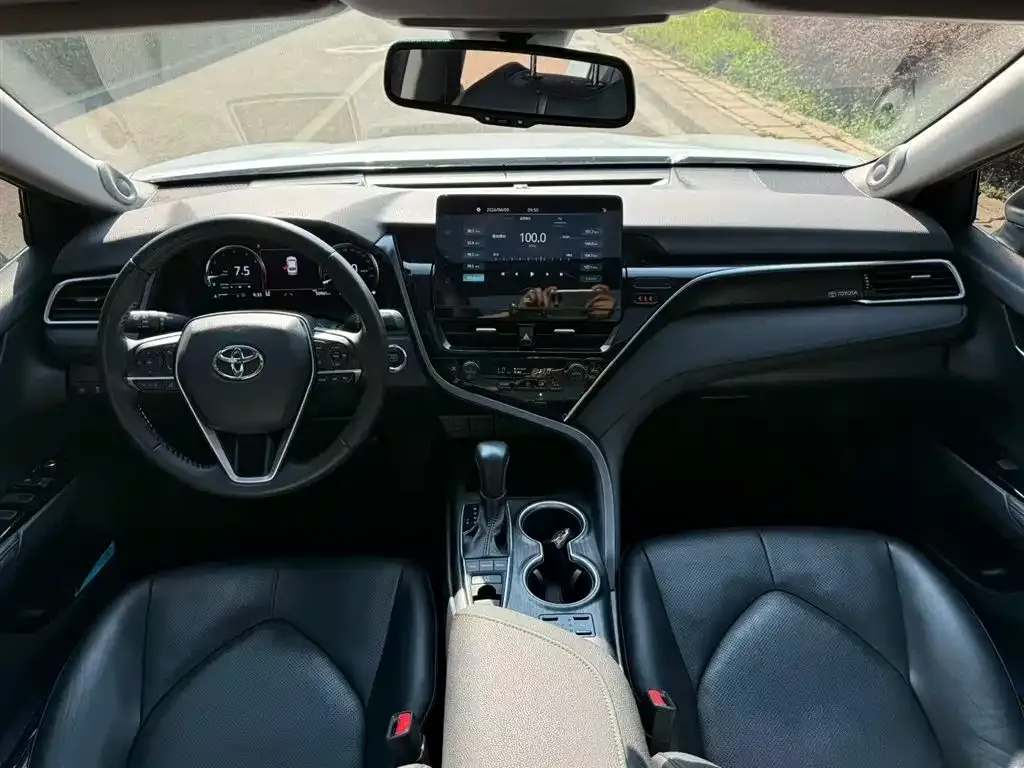 Toyota Camry 2022 из CN, фото 9