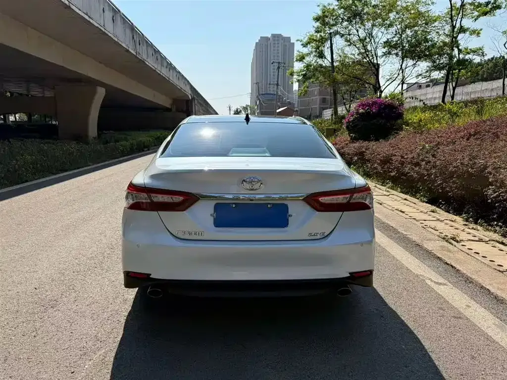 Toyota Camry 2022 из CN, фото 8