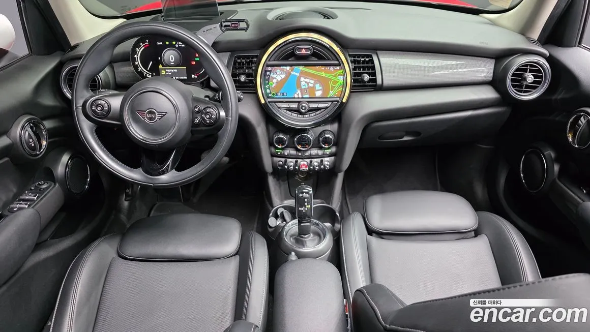 Mini Cooper 2021 из KR, фото 10