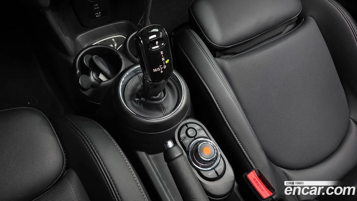 Mini Cooper 2021 из KR, фото 8