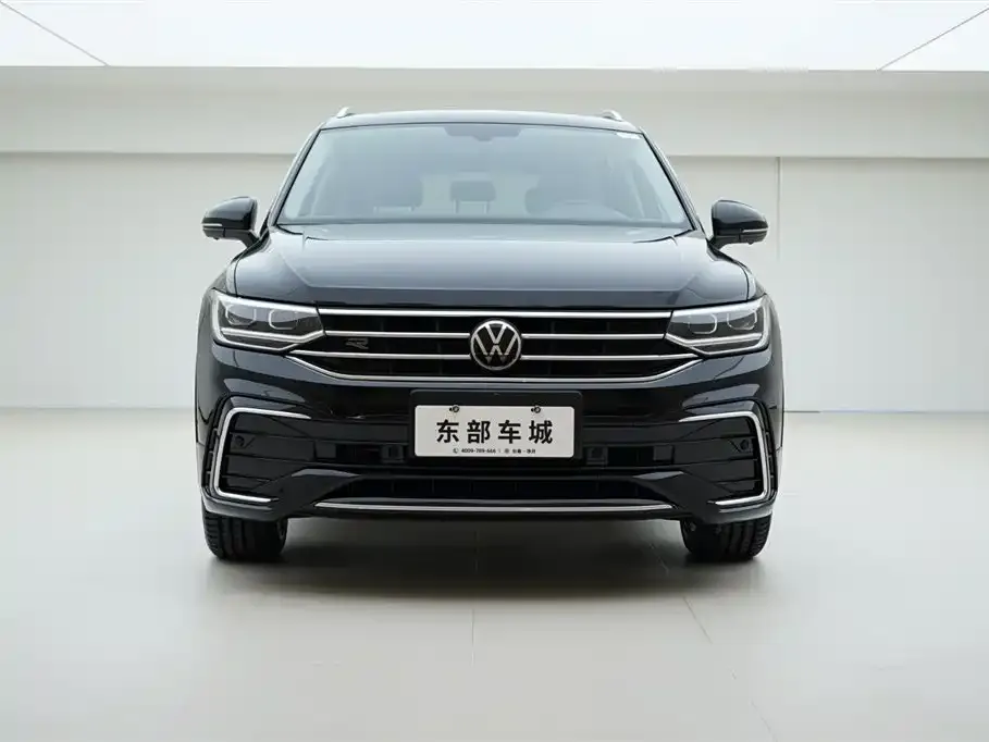 Volkswagen Tiguan L — фото 8