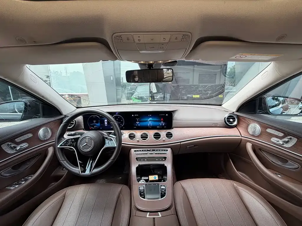 Mercedes-Benz E-Class 2023 из CN, фото 2