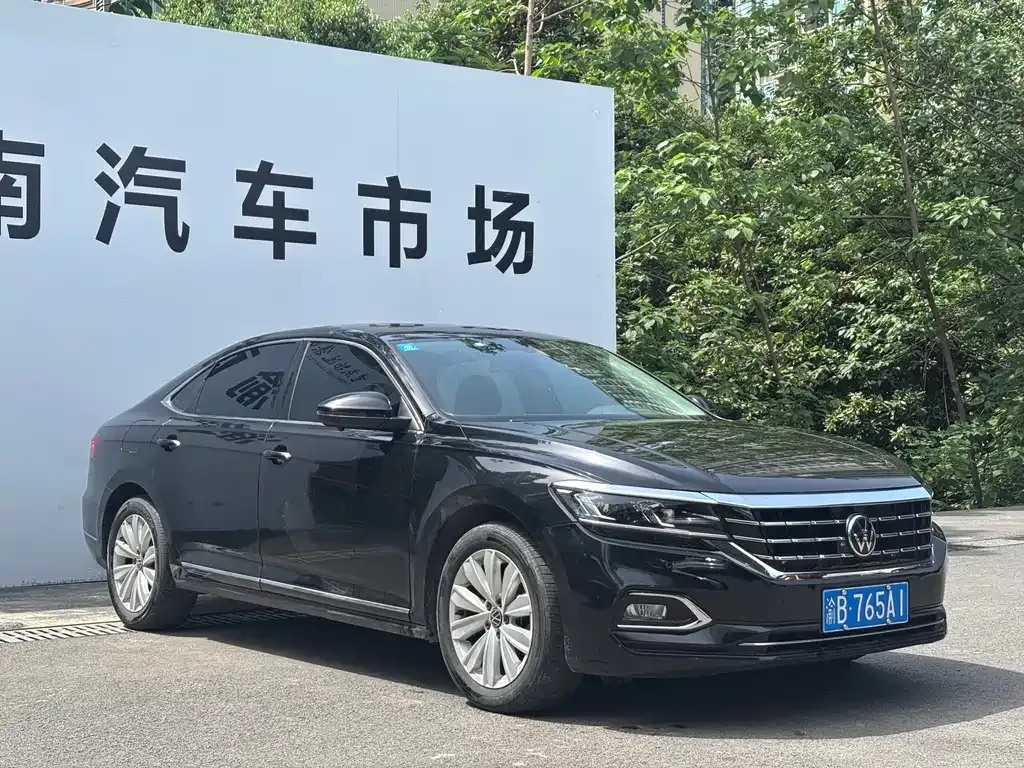 Volkswagen Passat — фото 8