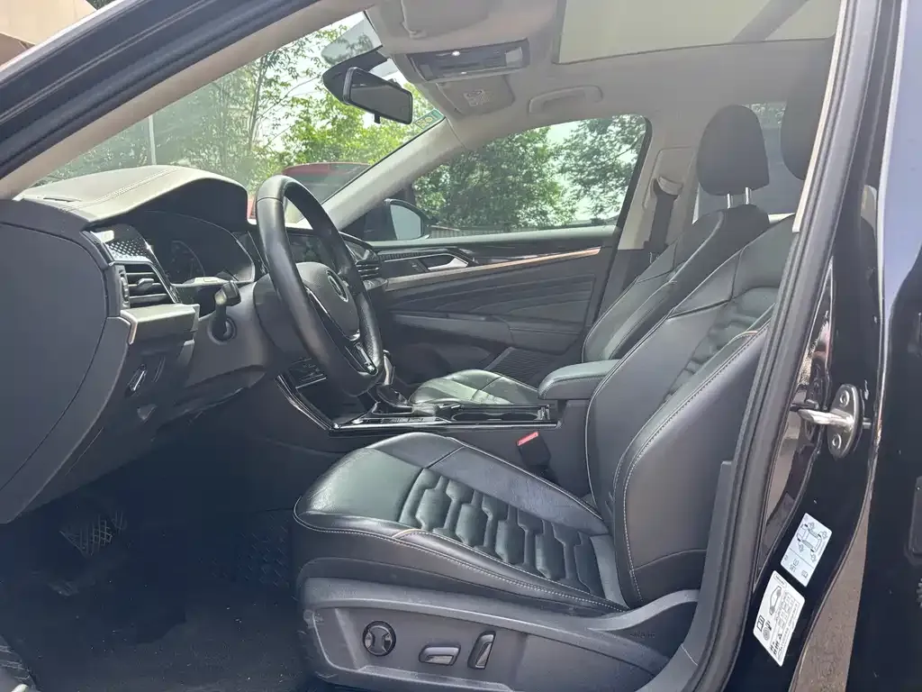 Volkswagen Passat — фото 2