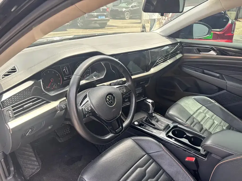 Volkswagen Passat — фото 7