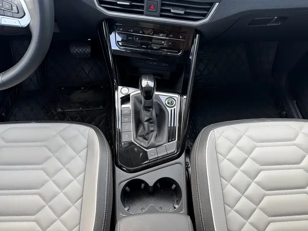 Volkswagen Tayron 2022 из CN, фото 8