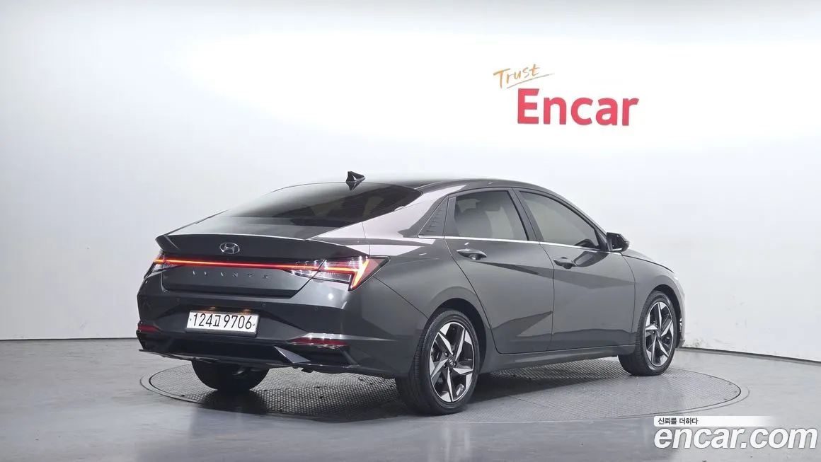 Hyundai AVANTE 2023 из KR, фото 2
