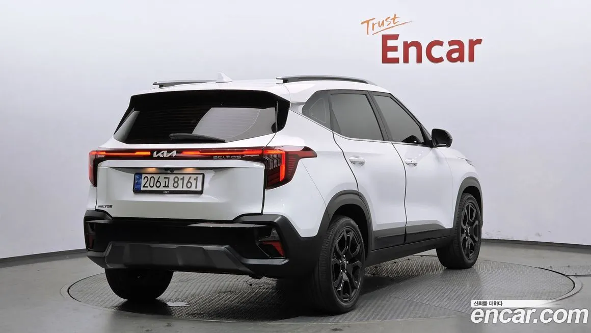 Kia Seltos 2023 из KR, фото 2
