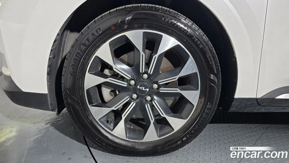 Kia Carnival 2023 из KR, фото 6