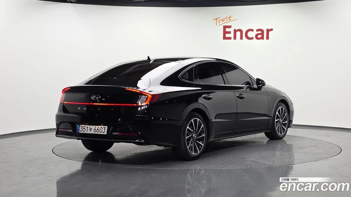 Hyundai Sonata 2022 из KR, фото 3