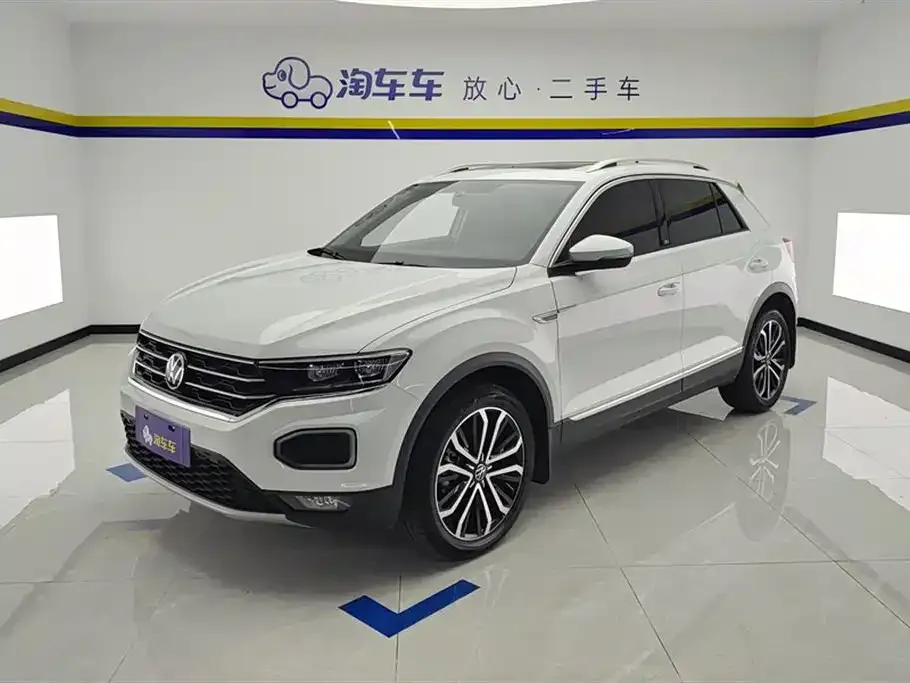 Volkswagen T-Roc — фото 1