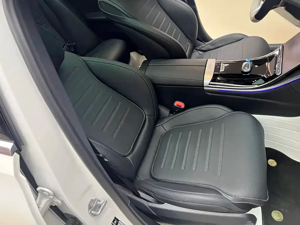 Mercedes-Benz C-Class 2024 из CN, фото 8
