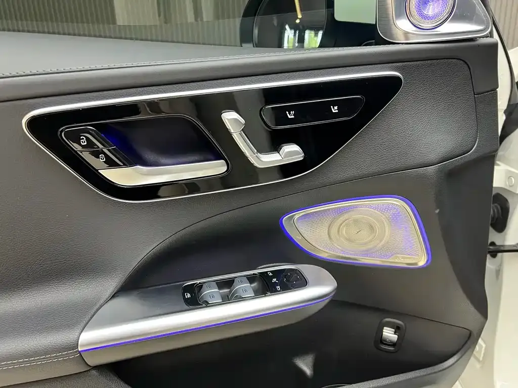 Mercedes-Benz C-Class 2024 из CN, фото 6
