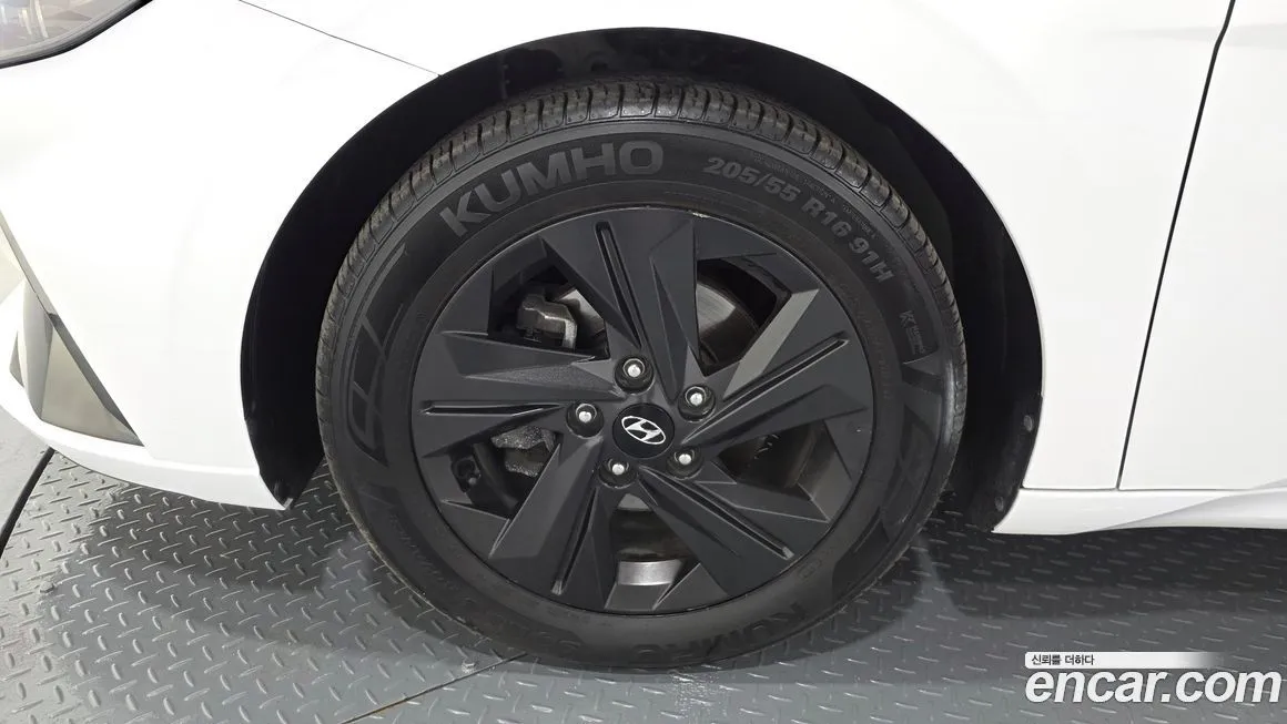 Hyundai AVANTE 2021 из KR, фото 6