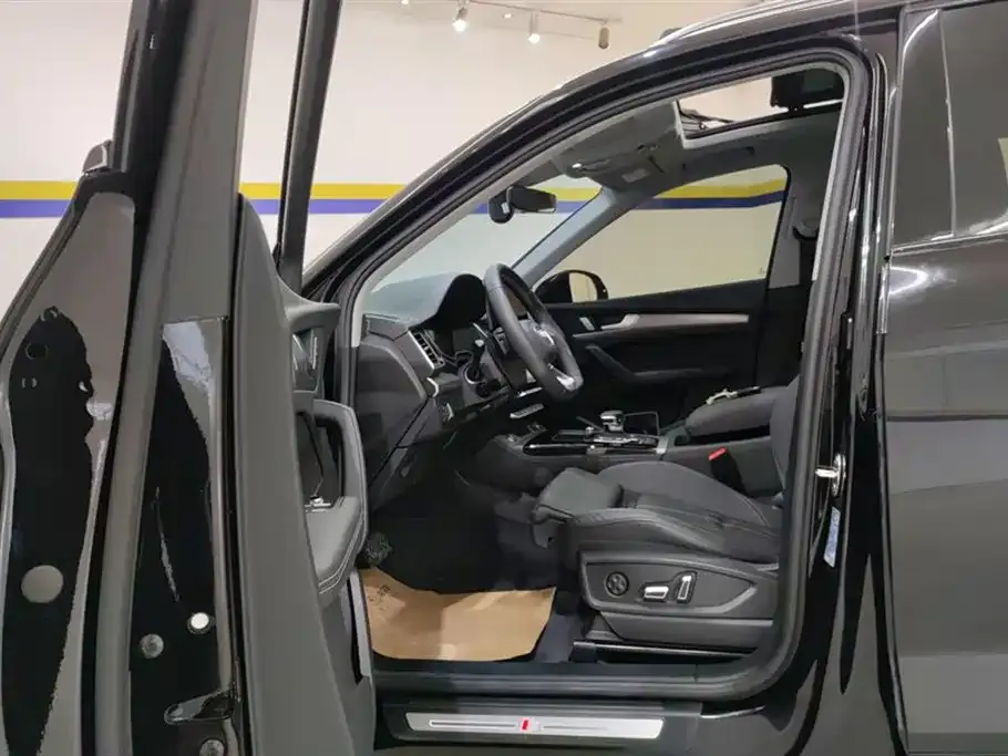 Audi Q5L 2024 из CN, фото 6