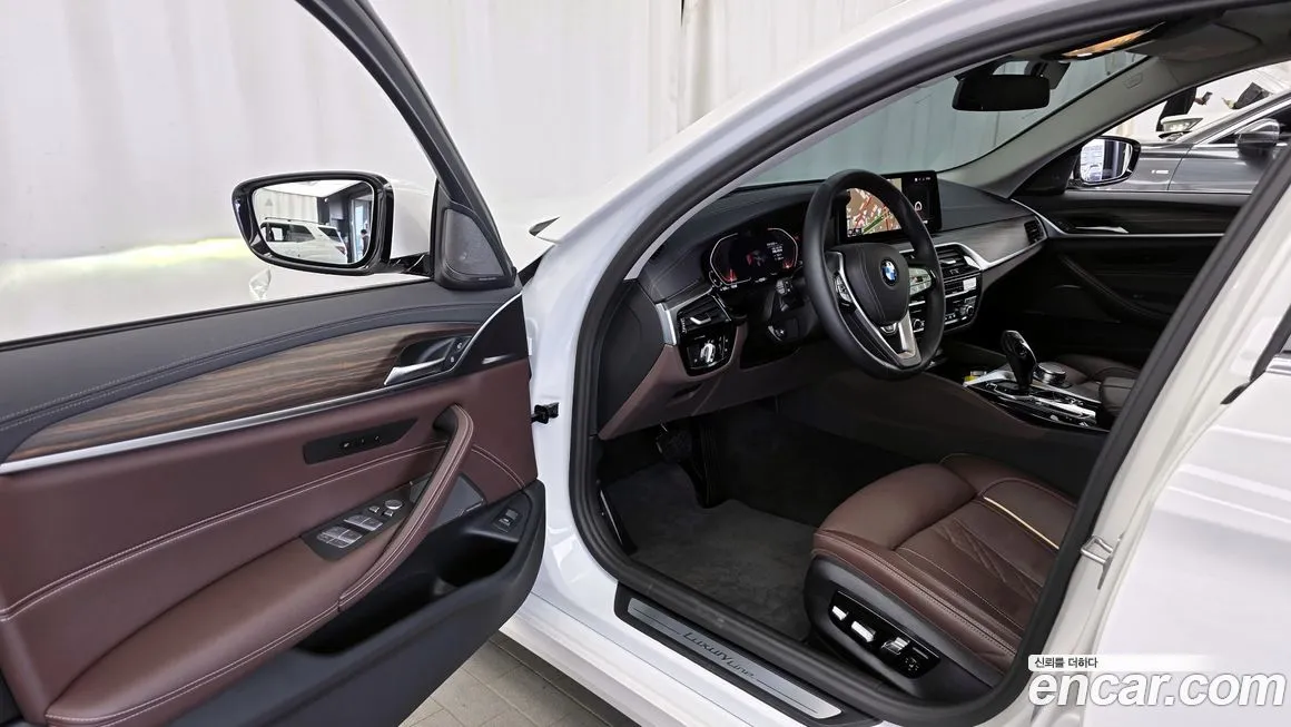BMW 5-Series 2023 из KR, фото 6
