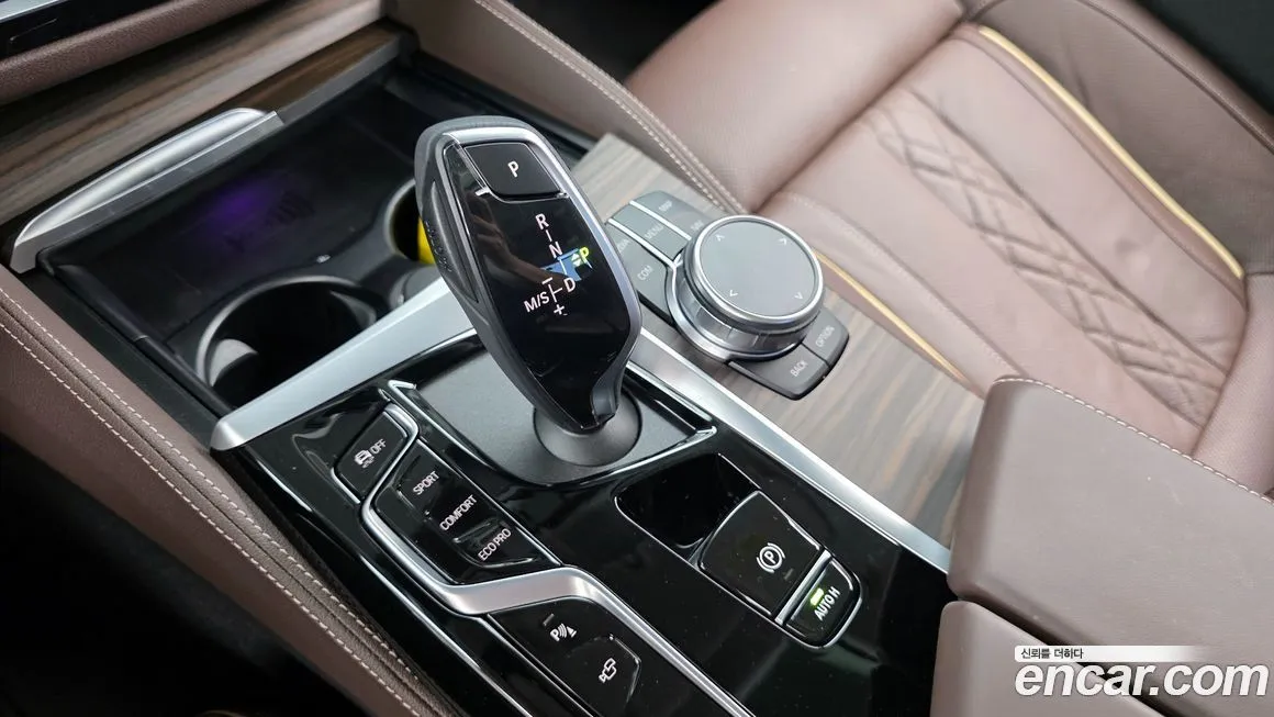 BMW 5-Series 2023 из KR, фото 10