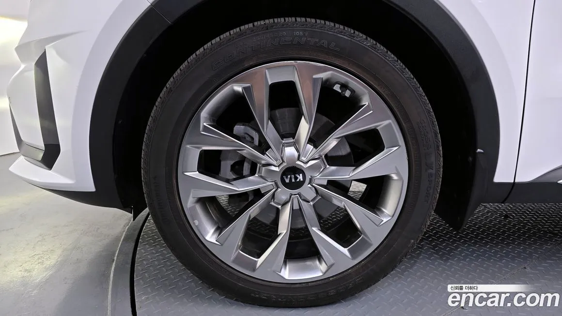 Kia Sorento — фото 8