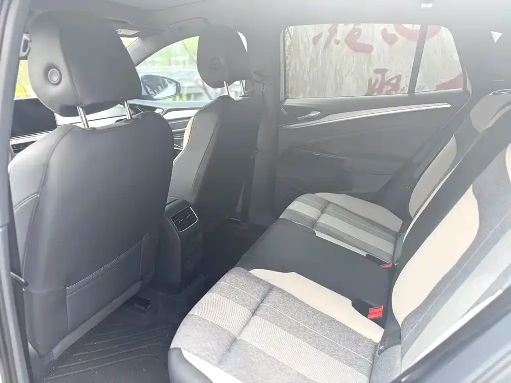 Volkswagen ID.4 Crozz 2023 из CN, фото 2